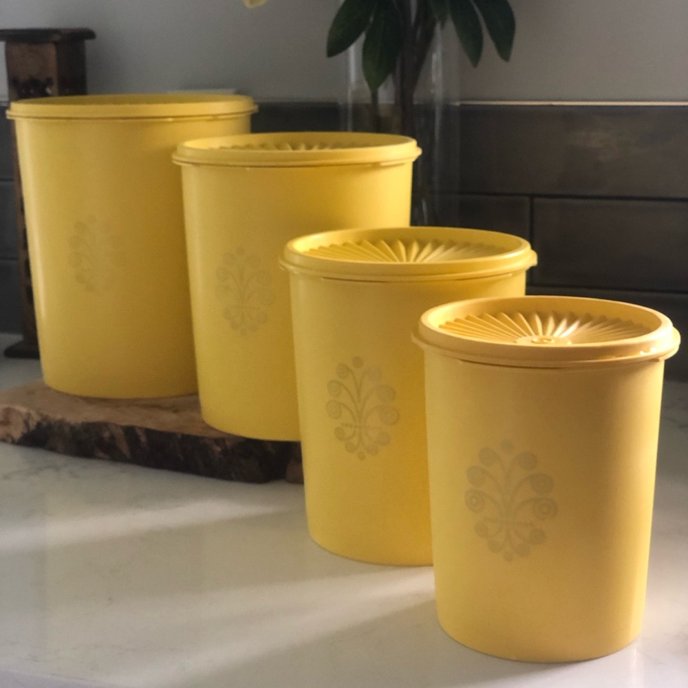Tupperware Yellow Canister Set 4-Piece Matching Sunburst Starburst Lids